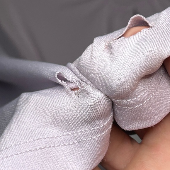 𝚕𝚒𝚕𝚊𝚌 𝚌𝚛𝚘𝚙𝚝𝚘𝚙 - Picture 3 of 4